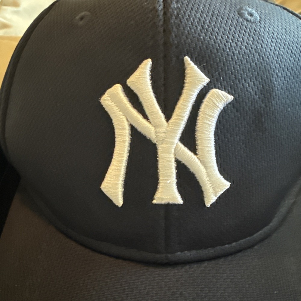 OC Sports Team MLB New York Yankees Strapback OSFM Cap ‎ Structured Navy 3d 3999 - Picture 2 of 5